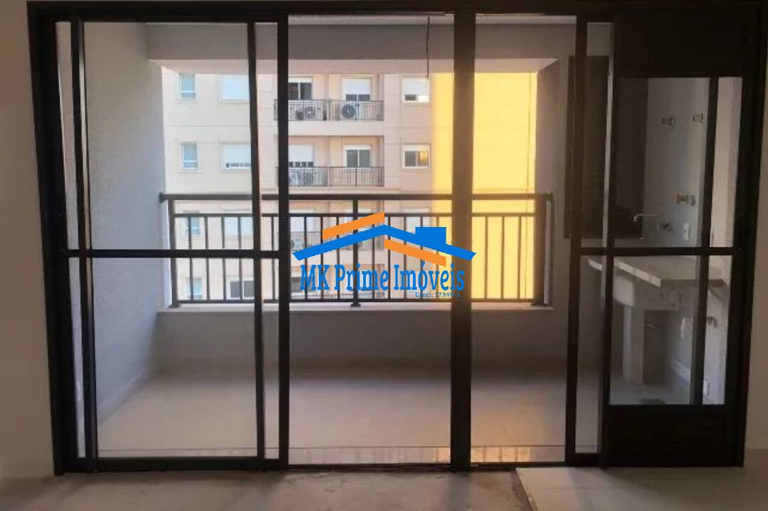 Apartamento à venda com 2 quartos, 69m² - Foto 1