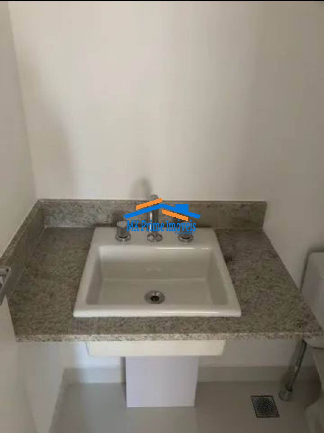 Apartamento à venda com 2 quartos, 69m² - Foto 4