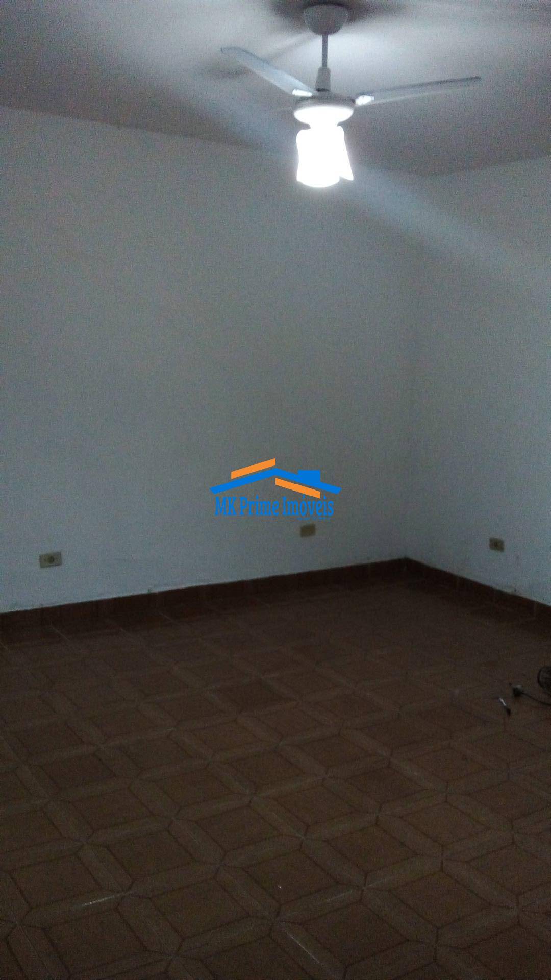 Casa à venda com 2 quartos, 80m² - Foto 15