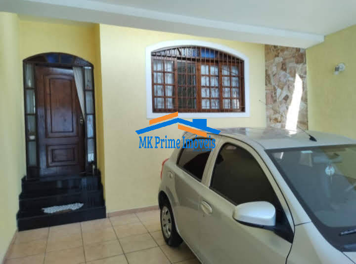 Sobrado à venda com 3 quartos, 174m² - Foto 1