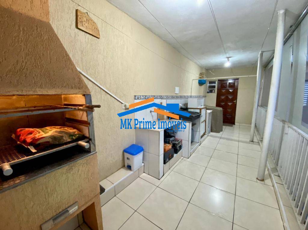 Casa à venda com 6 quartos, 250m² - Foto 12