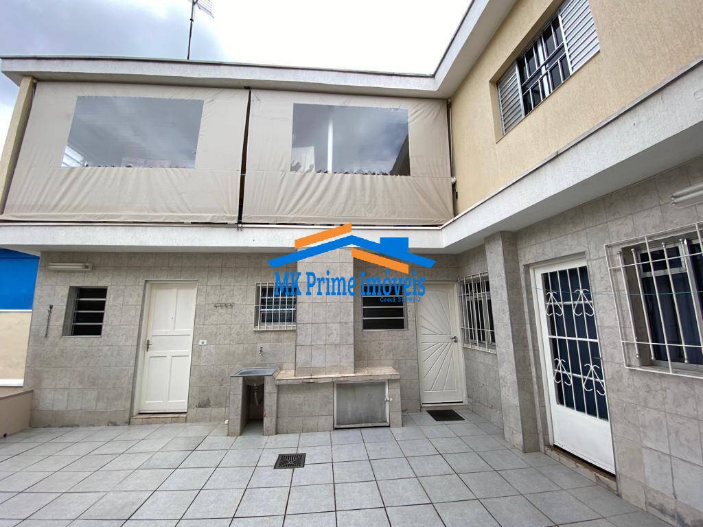 Casa à venda com 6 quartos, 250m² - Foto 1