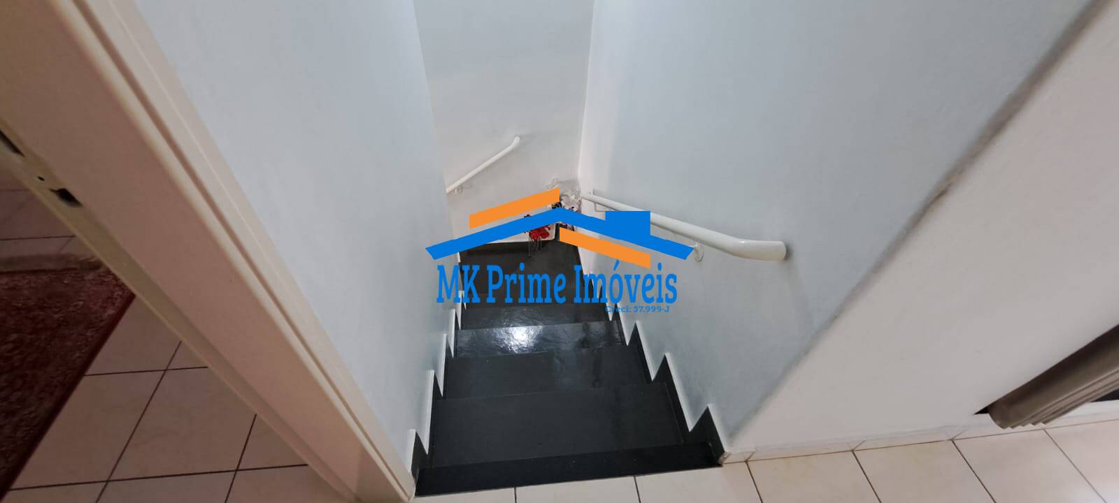 Sobrado à venda com 2 quartos, 190m² - Foto 11