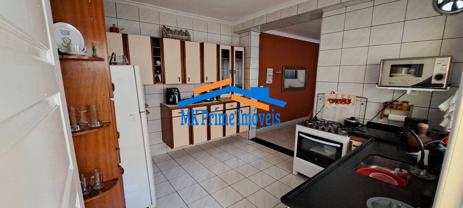 Sobrado à venda com 2 quartos, 190m² - Foto 5