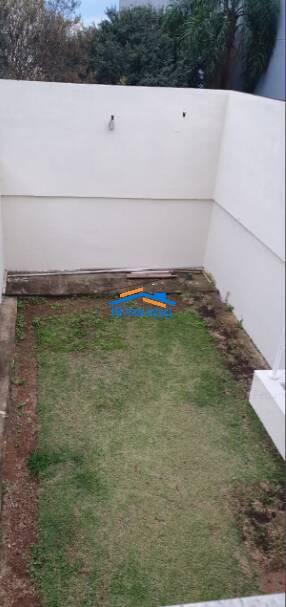 Sobrado à venda com 4 quartos, 300m² - Foto 3