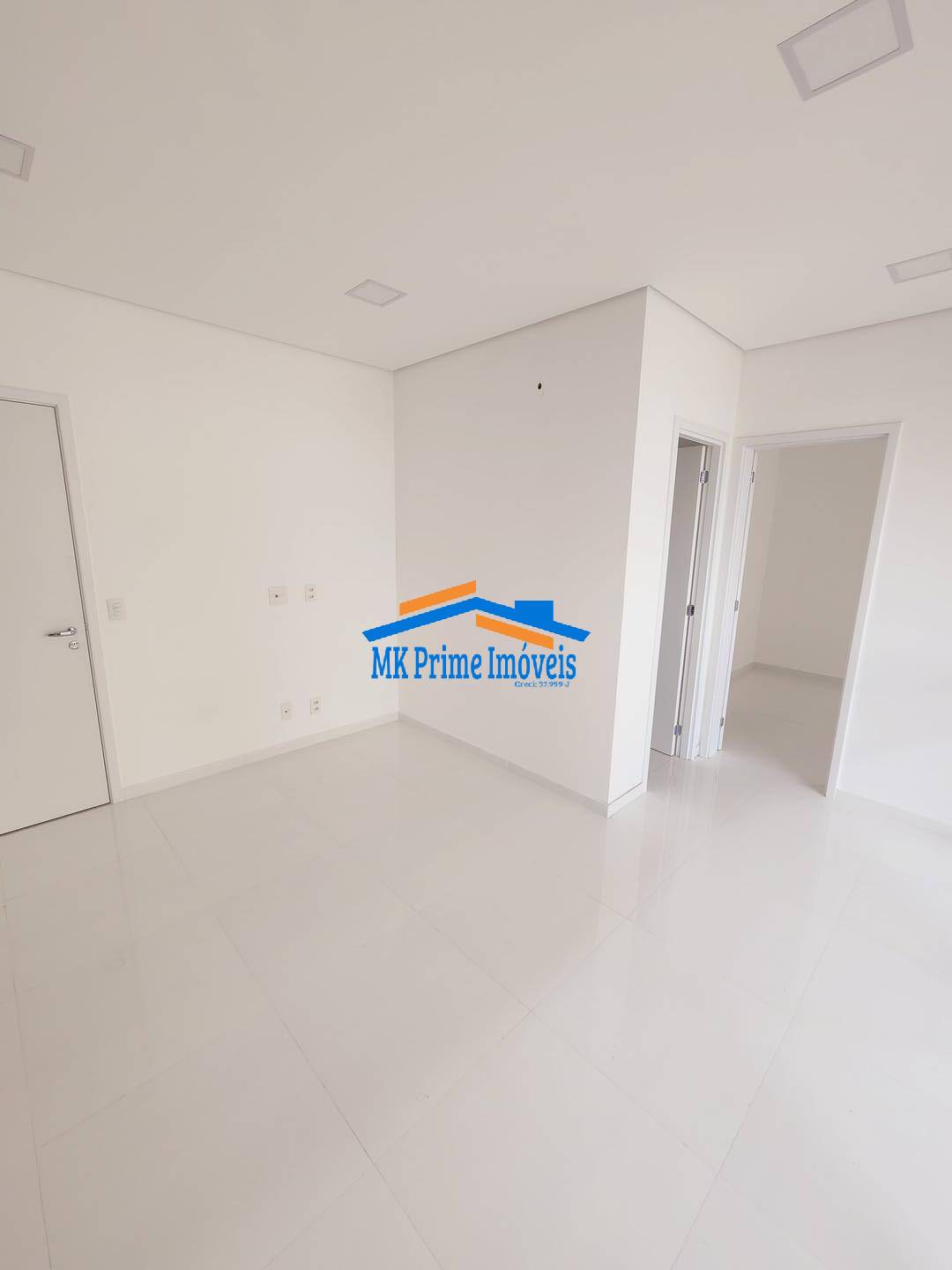 Apartamento à venda com 1 quarto, 55m² - Foto 5