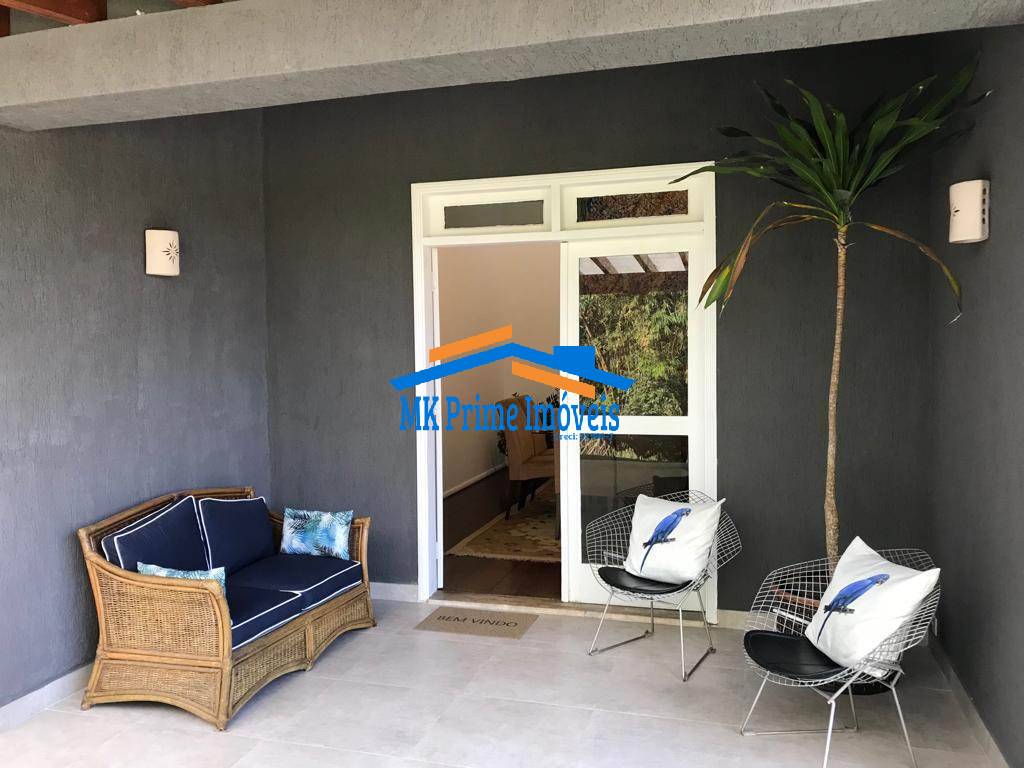 Casa de Condomínio à venda com 4 quartos, 243m² - Foto 2