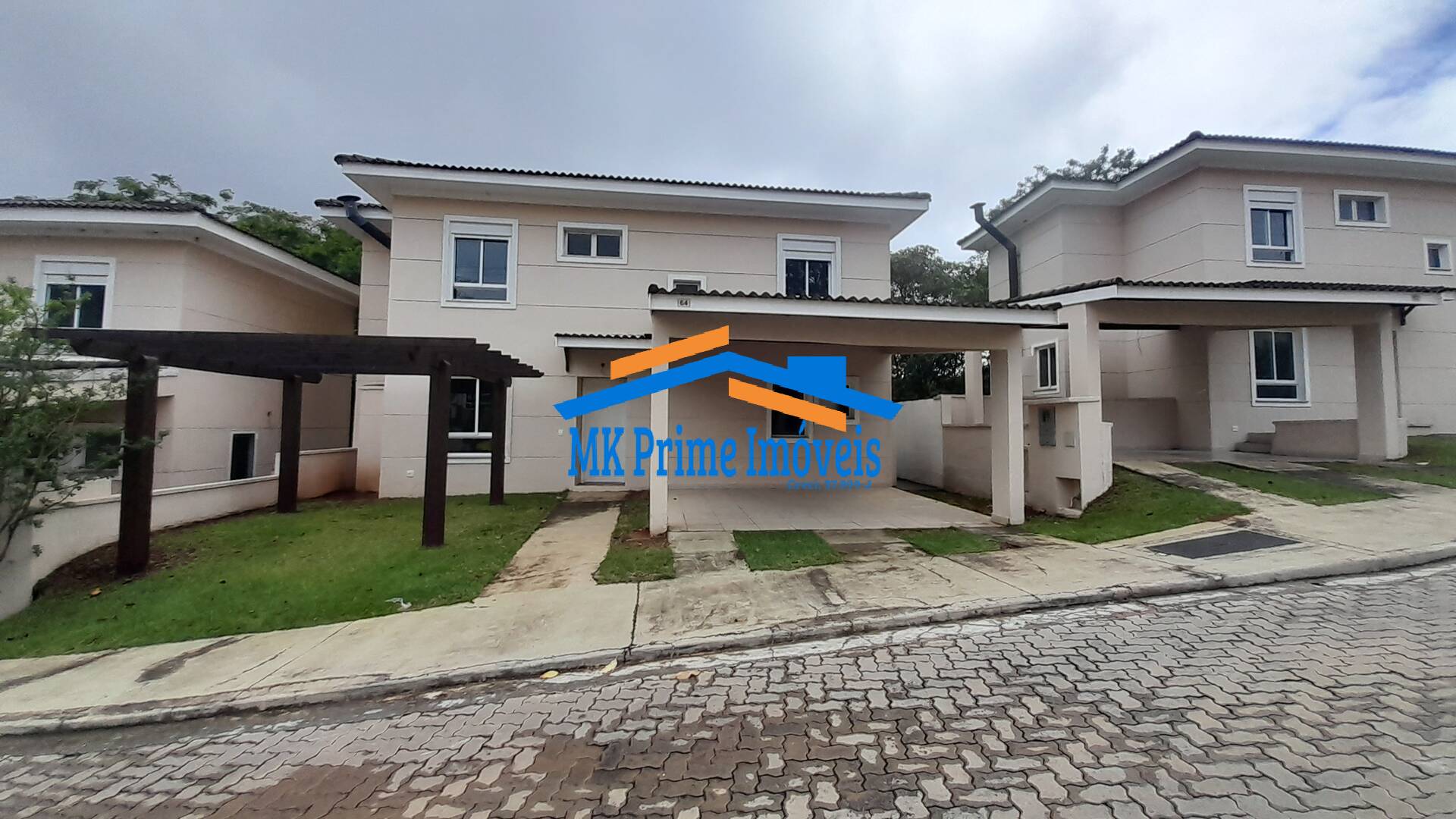 Casa de Condomínio à venda com 3 quartos, 173m² - Foto 2