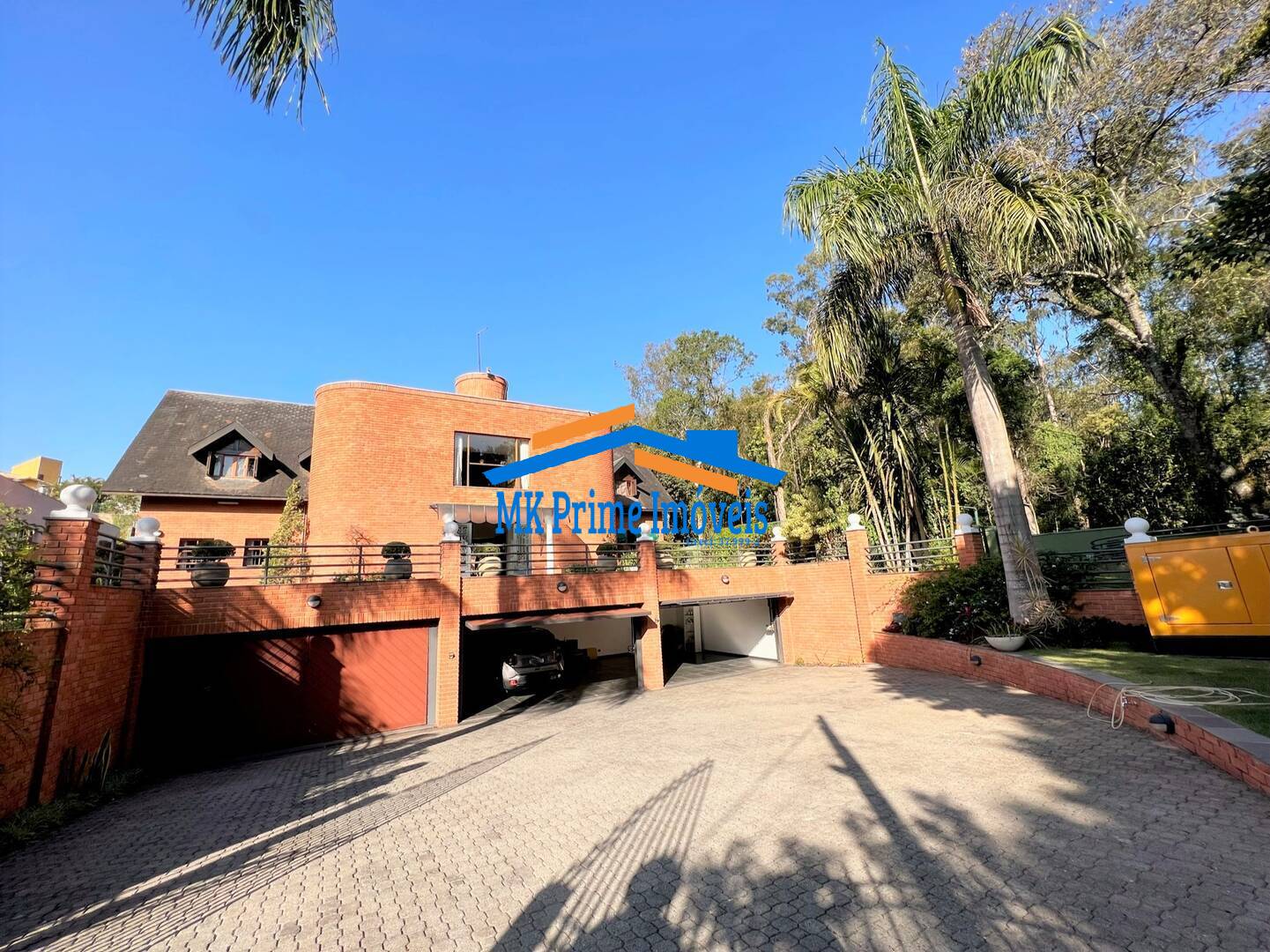 Casa de Condomínio à venda com 4 quartos, 636m² - Foto 1