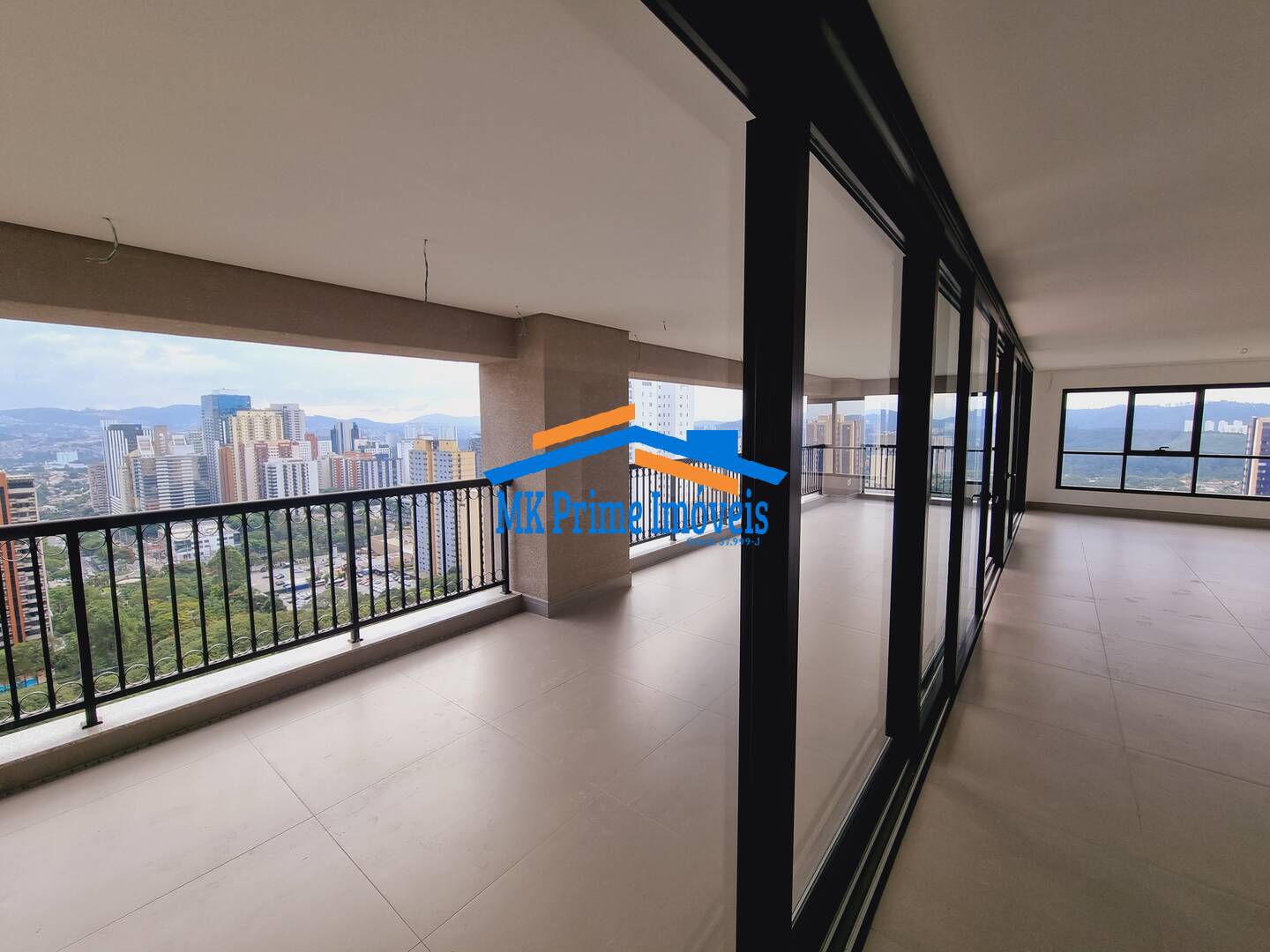 Apartamento à venda com 4 quartos, 360m² - Foto 3