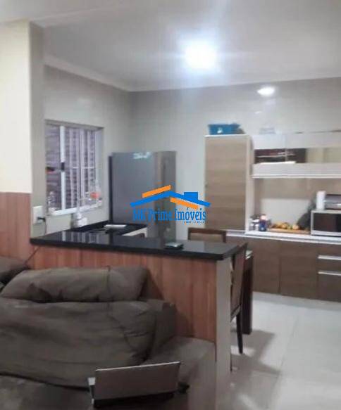 Casa à venda com 2 quartos, 130m² - Foto 1