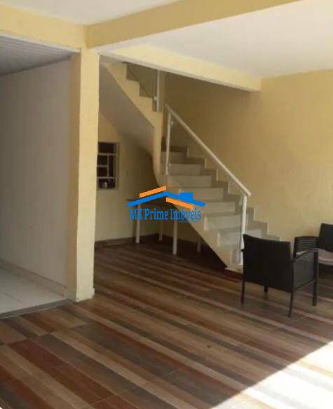 Casa à venda com 2 quartos, 130m² - Foto 11