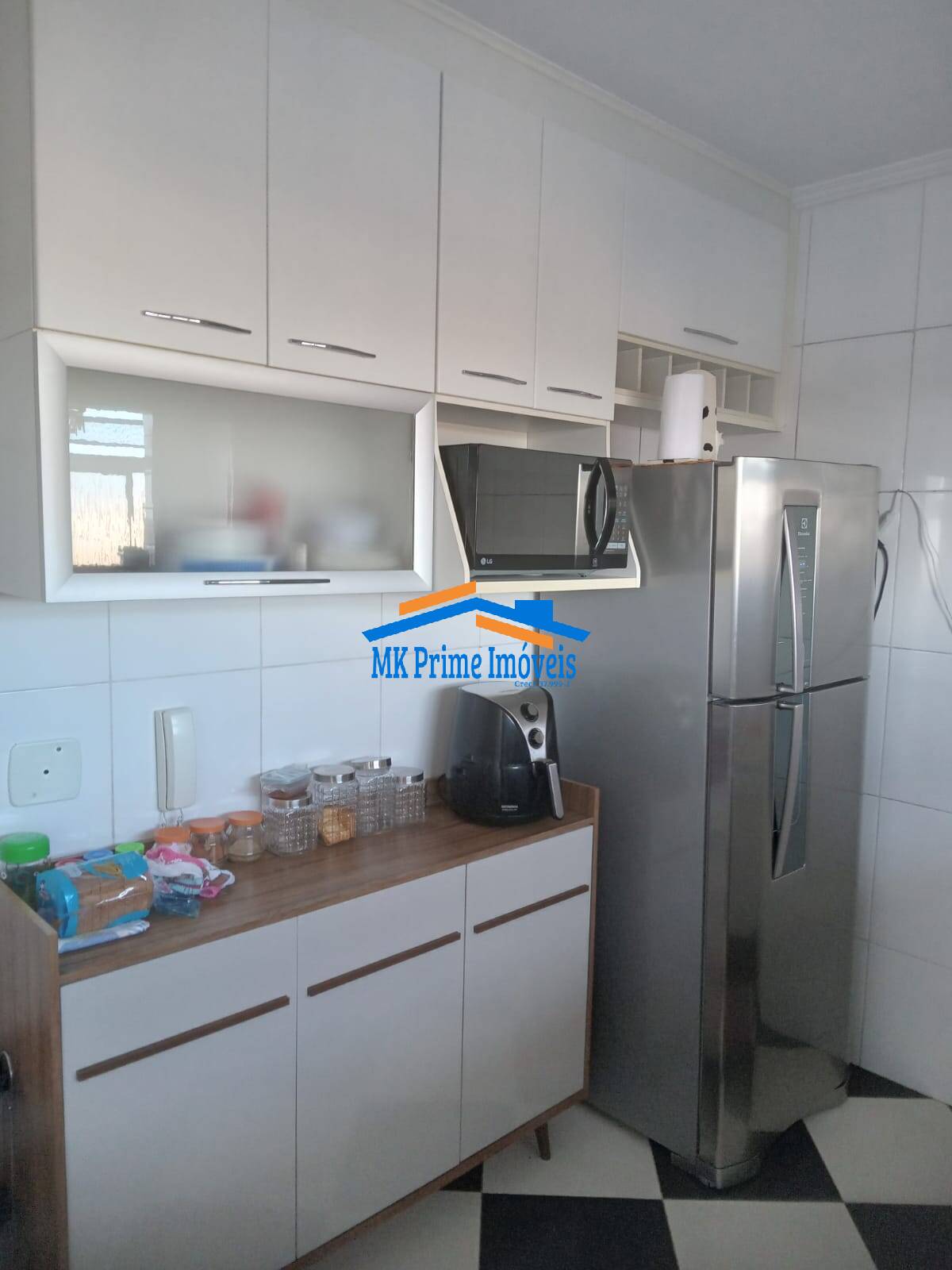 Apartamento à venda com 2 quartos, 64m² - Foto 4