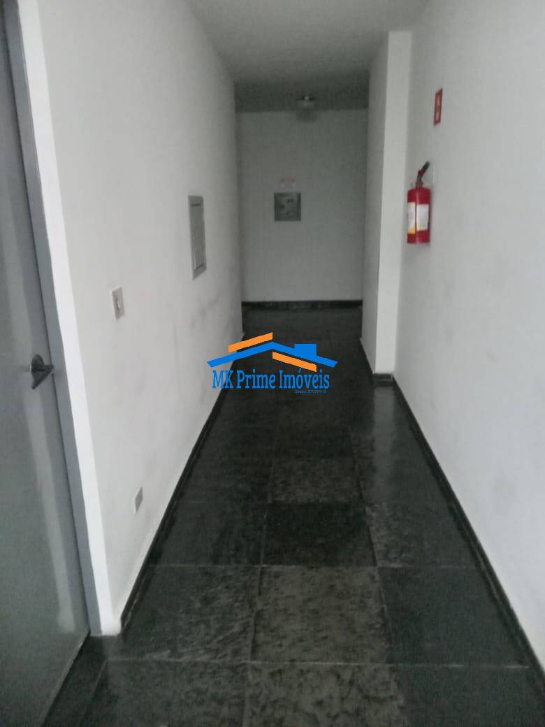 Apartamento à venda com 2 quartos, 64m² - Foto 12