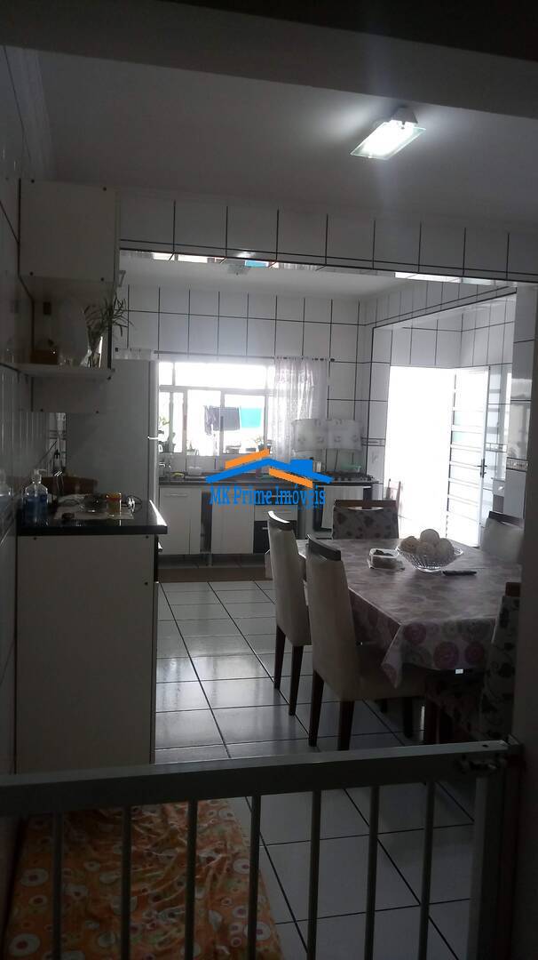 Sobrado à venda com 3 quartos, 276m² - Foto 7