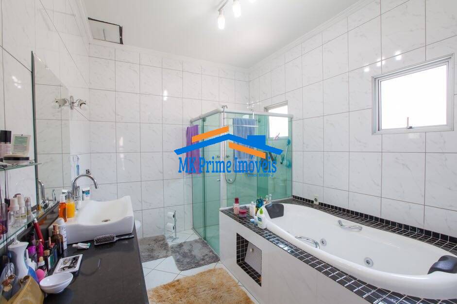 Casa de Condomínio à venda com 4 quartos, 600m² - Foto 35