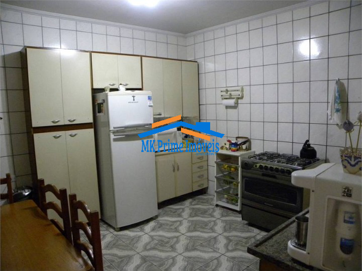 Sobrado à venda com 3 quartos, 220m² - Foto 12