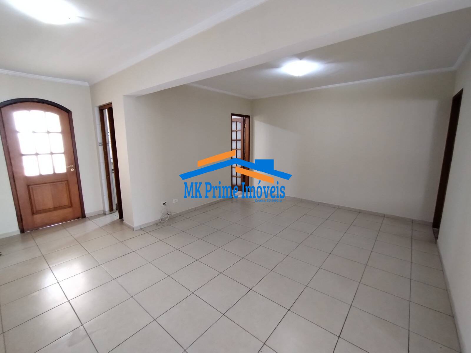 Casa à venda com 2 quartos, 125m² - Foto 2