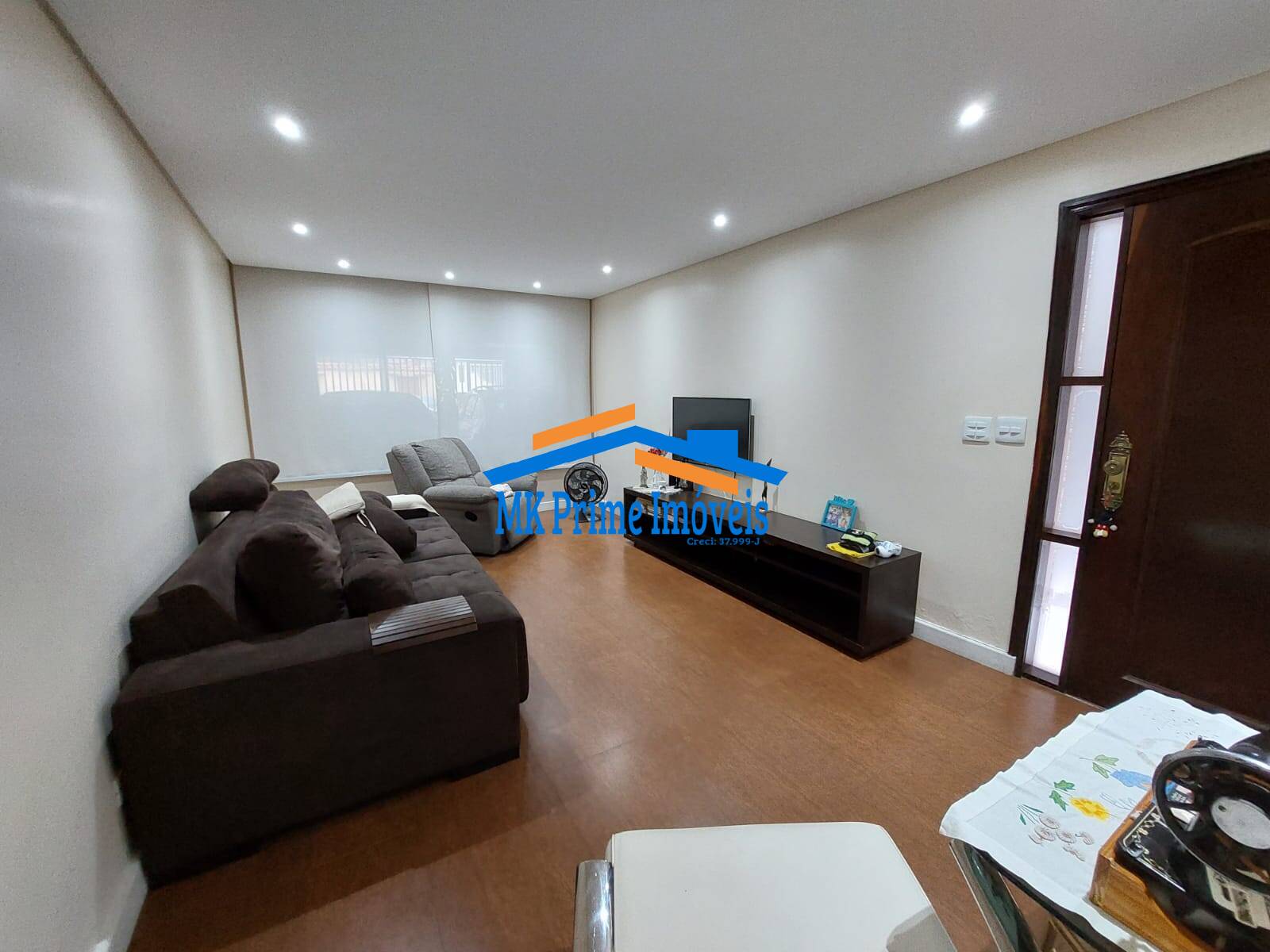 Sobrado à venda com 3 quartos, 170m² - Foto 1