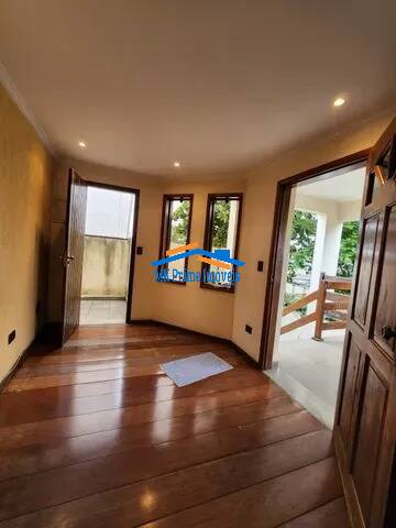 Sobrado à venda com 4 quartos, 300m² - Foto 5