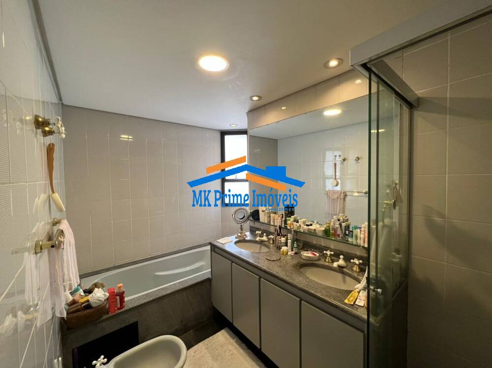 Apartamento à venda e aluguel com 4 quartos, 220m² - Foto 17