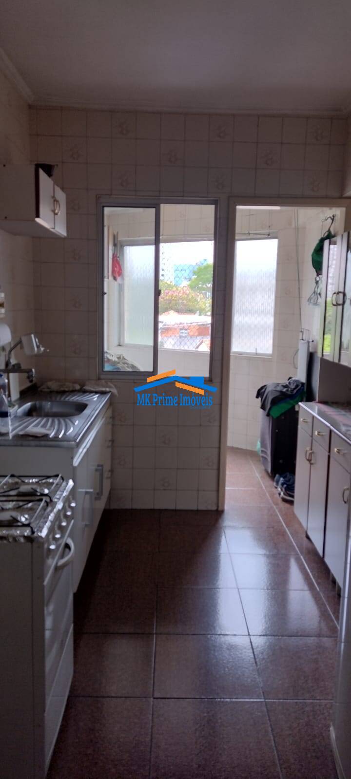 Apartamento à venda com 2 quartos, 75m² - Foto 4