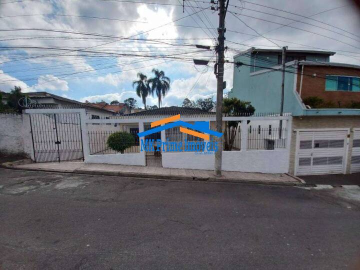 Casa à venda com 4 quartos, 144m² - Foto 1