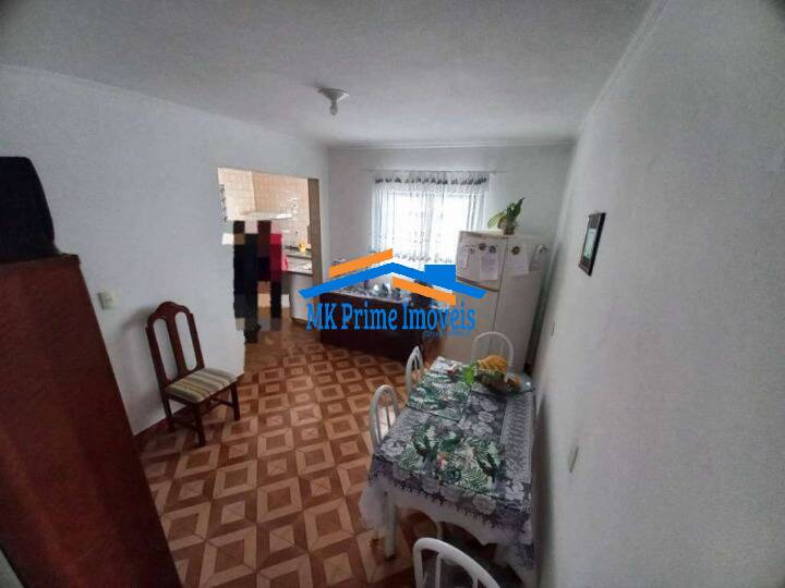 Casa à venda com 4 quartos, 144m² - Foto 11