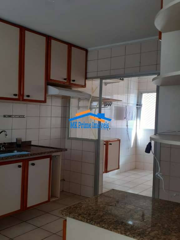 Apartamento à venda com 2 quartos, 60m² - Foto 3