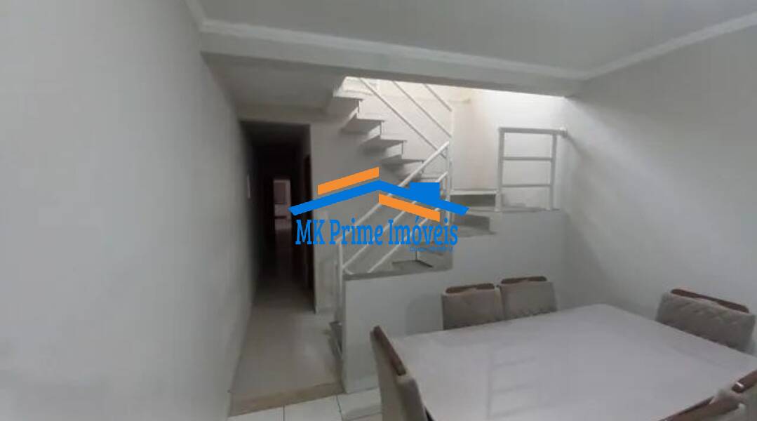 Sobrado à venda com 3 quartos, 220m² - Foto 4