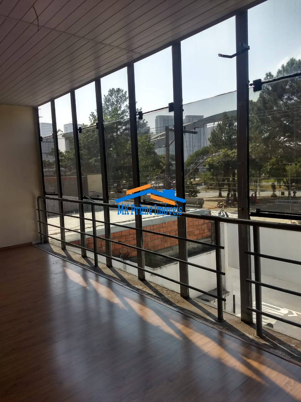 Prédio Inteiro à venda e aluguel, 800m² - Foto 1