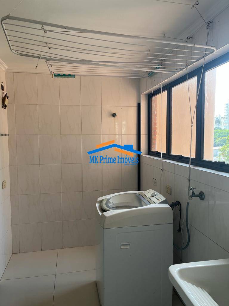 Apartamento para alugar com 3 quartos, 170m² - Foto 10