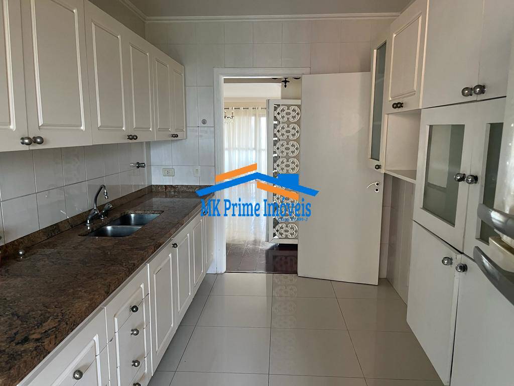 Apartamento para alugar com 3 quartos, 170m² - Foto 9