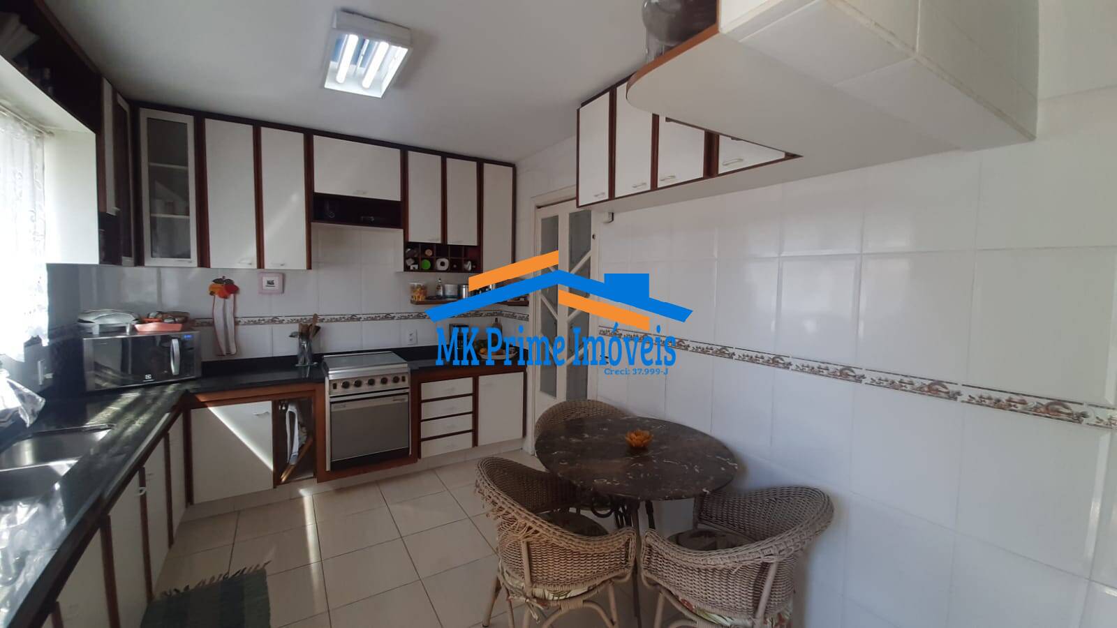 Casa à venda com 4 quartos, 180m² - Foto 26