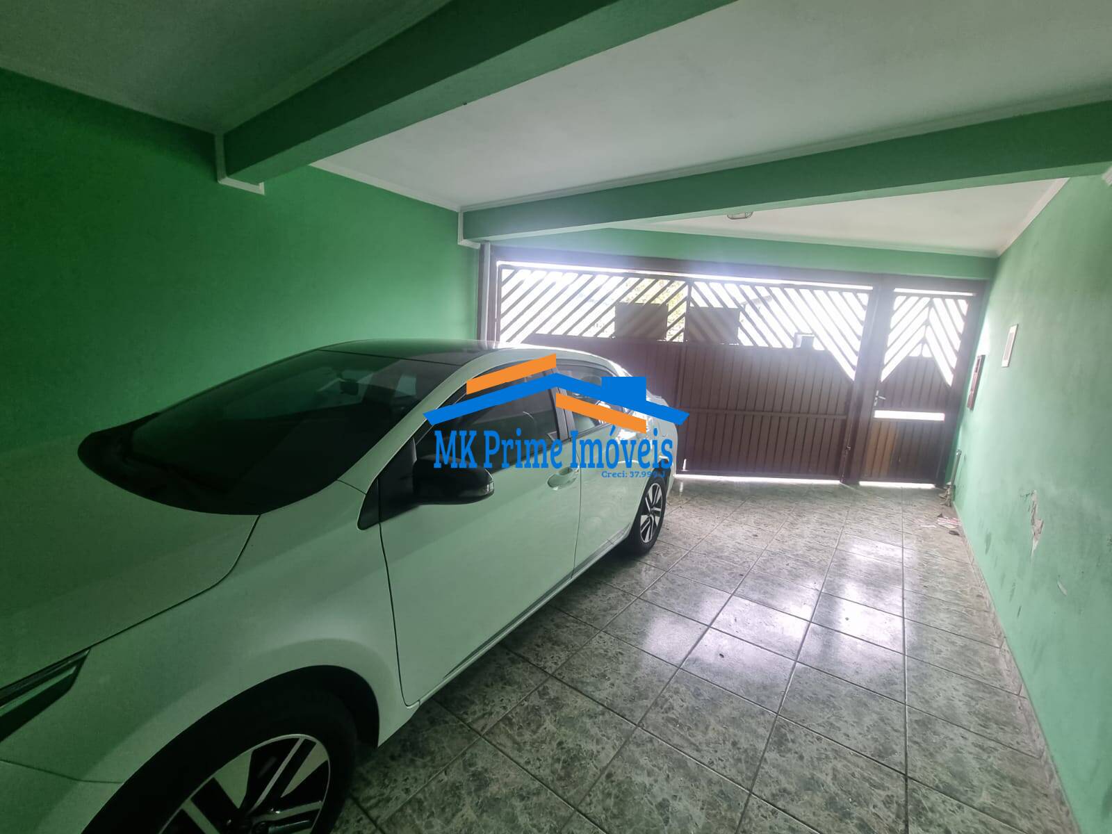 Sobrado à venda com 3 quartos, 126156m² - Foto 2