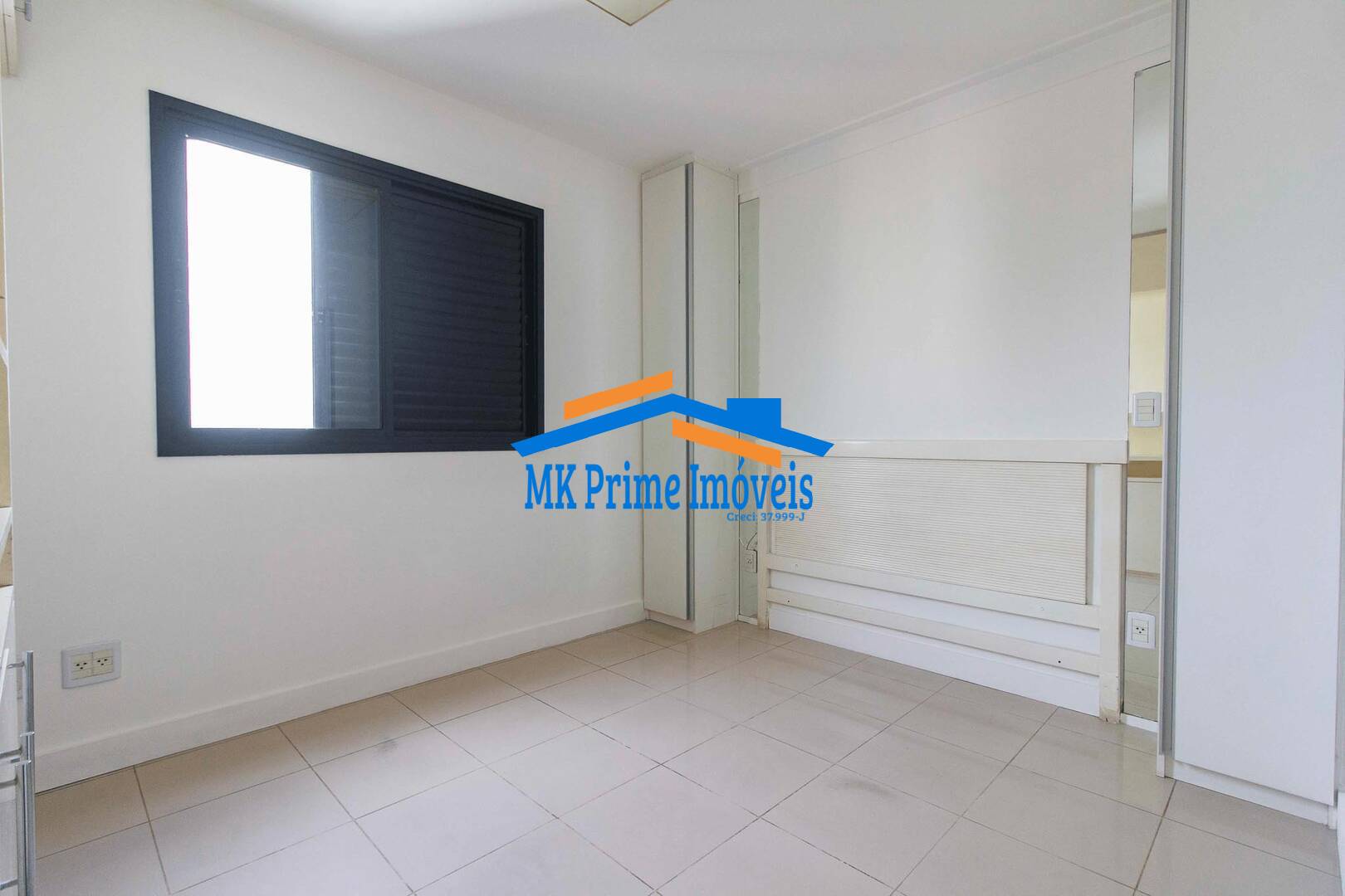 Apartamento à venda com 3 quartos, 169m² - Foto 19