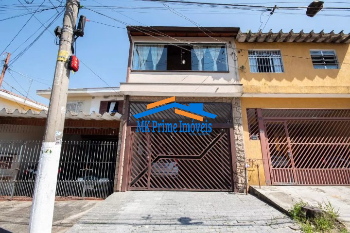 Sobrado à venda com 3 quartos, 190m² - Foto 1