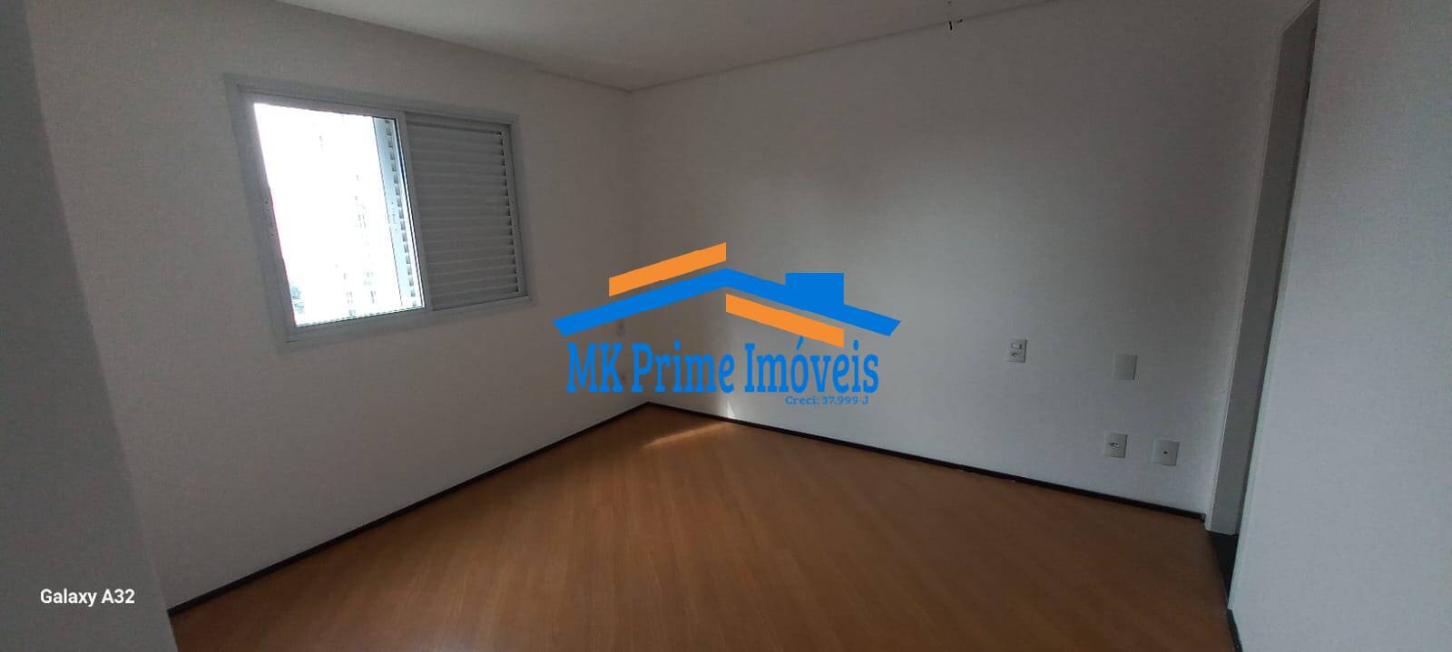 Apartamento à venda e aluguel com 2 quartos, 60m² - Foto 11