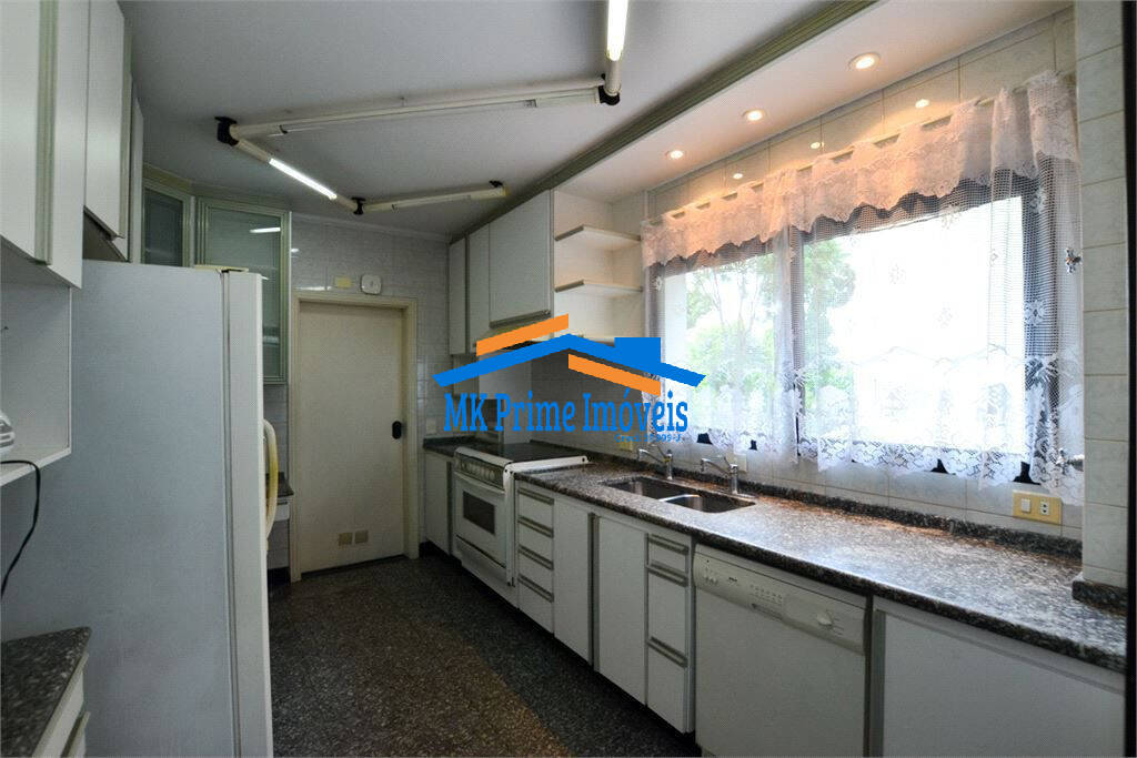 Apartamento à venda com 4 quartos, 220m² - Foto 11