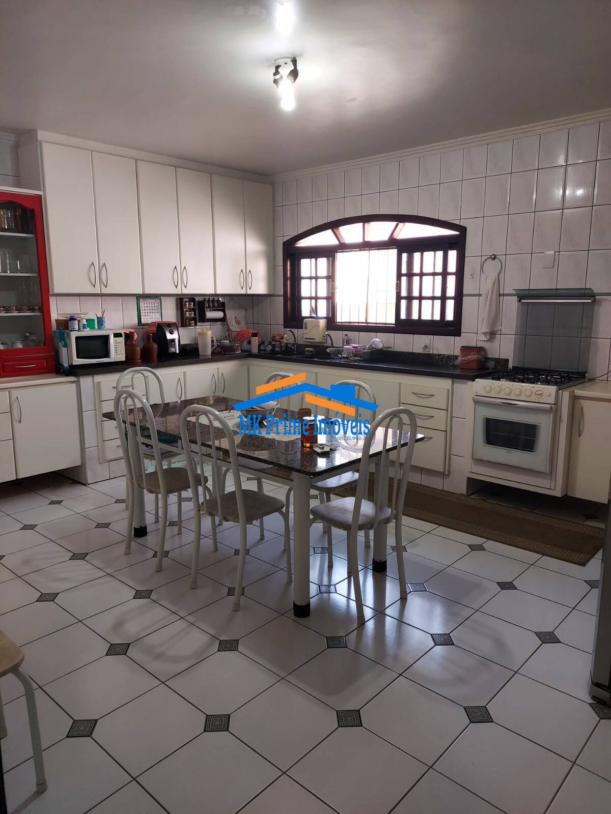 Casa à venda com 3 quartos, 340m² - Foto 8