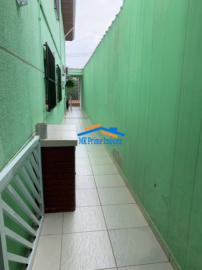 Sobrado à venda com 3 quartos, 152m² - Foto 3