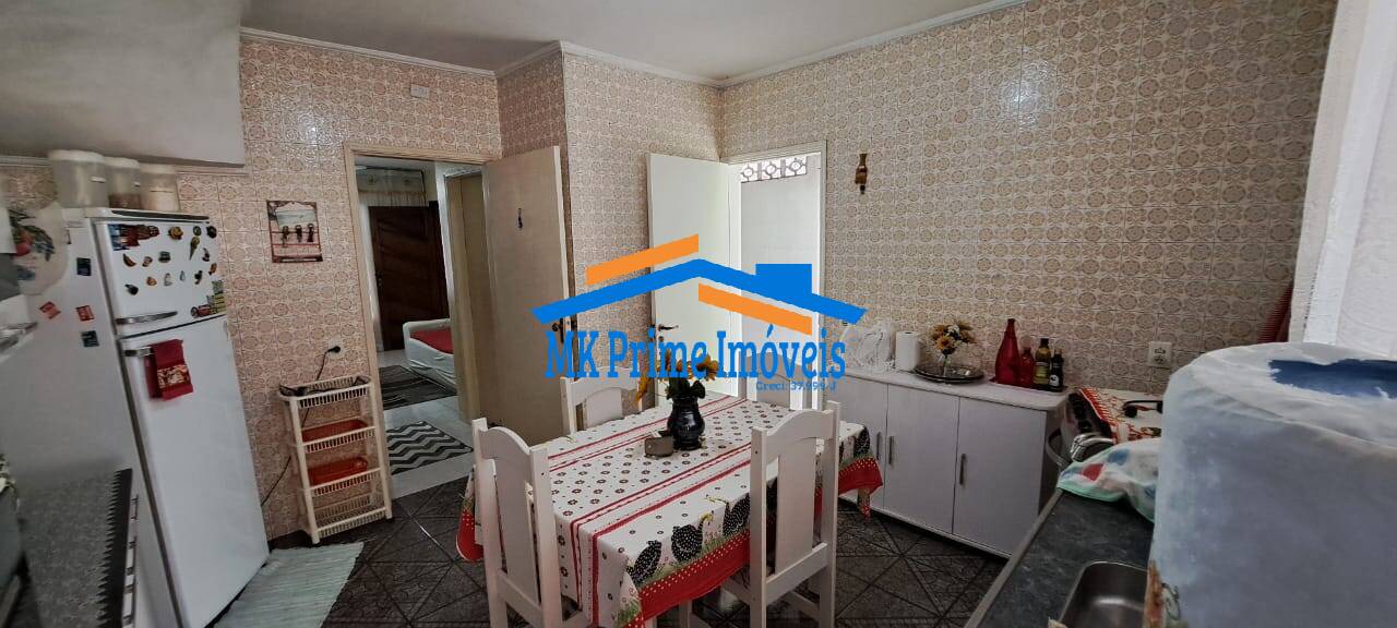 Sobrado à venda com 2 quartos, 145m² - Foto 11