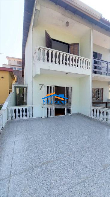 Sobrado à venda com 3 quartos, 185m² - Foto 2