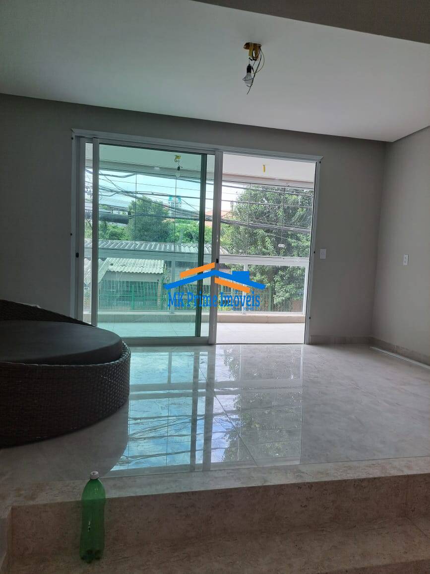 Sobrado à venda com 3 quartos, 180m² - Foto 3