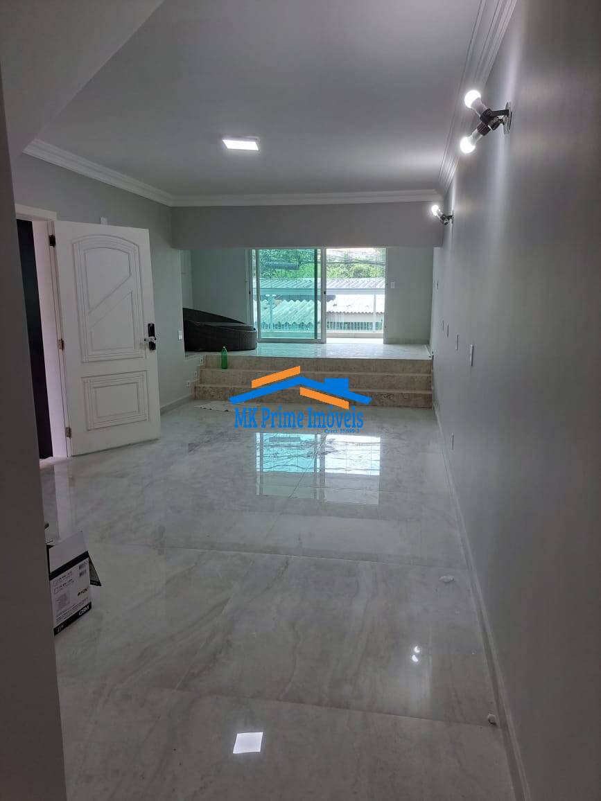 Sobrado à venda com 3 quartos, 180m² - Foto 5