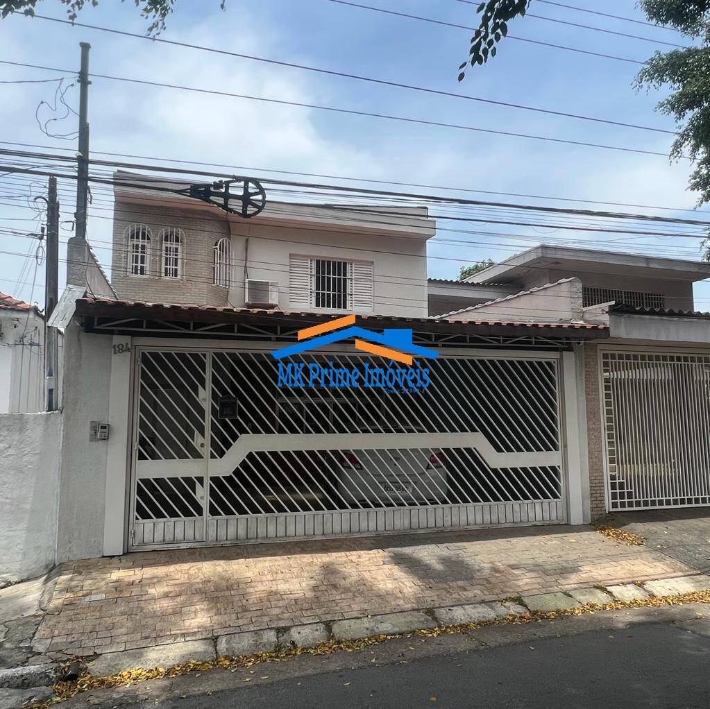 Sobrado à venda com 3 quartos, 236m² - Foto 1