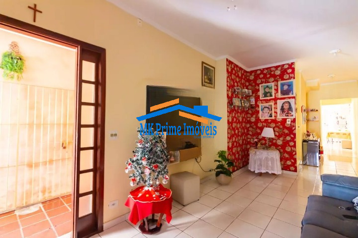 Casa à venda com 4 quartos, 130m² - Foto 5