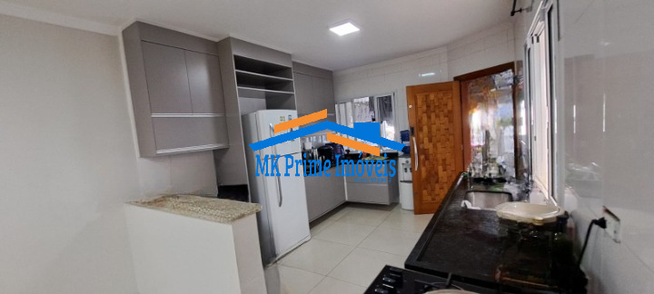 Sobrado à venda com 3 quartos, 257m² - Foto 10