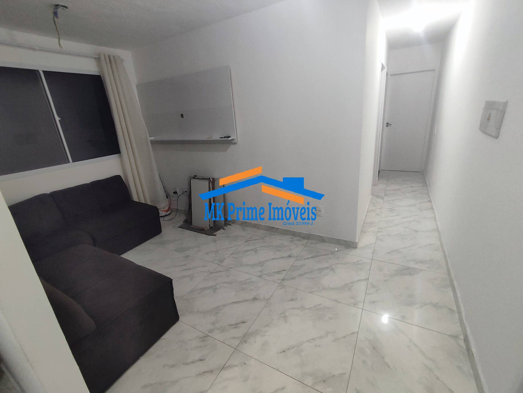 Apartamento à venda com 2 quartos, 42m² - Foto 2