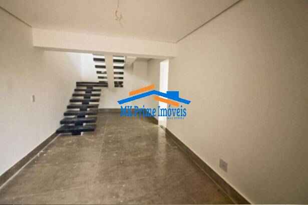 Sobrado à venda com 4 quartos, 518m² - Foto 2